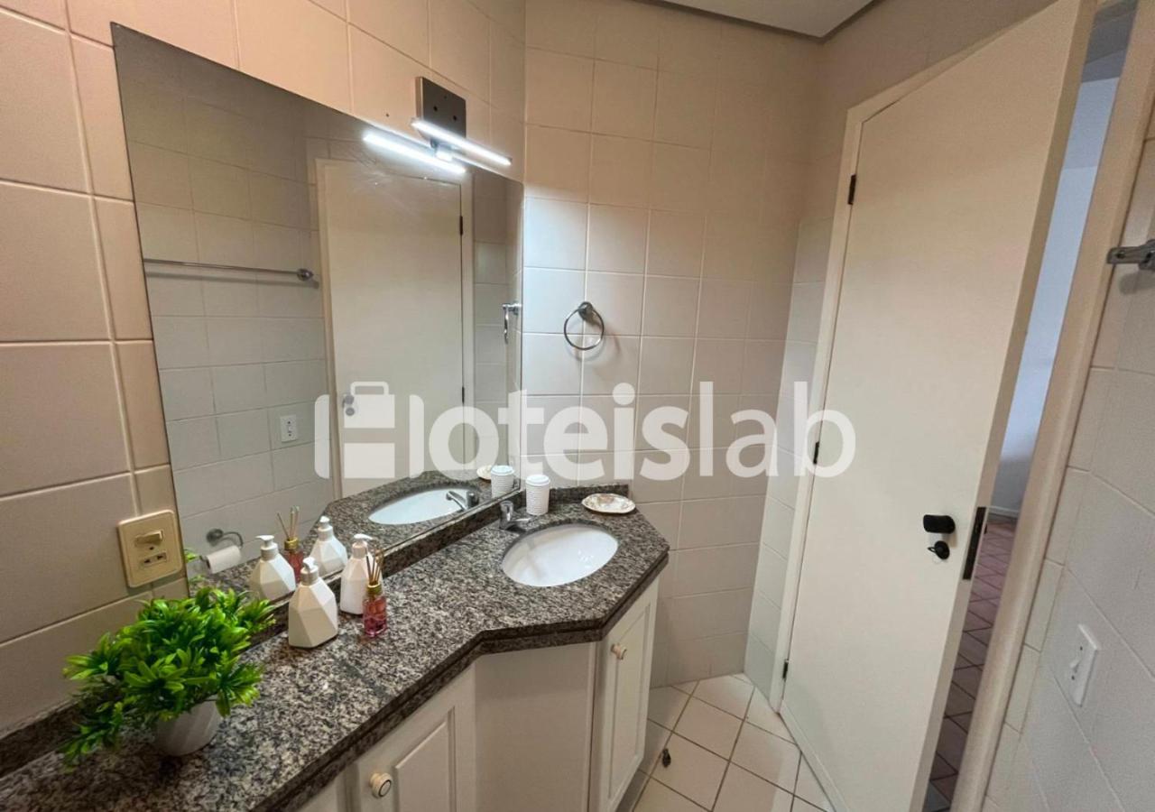 Apartamento C111 De Um No Merit Plaza Florianopolis