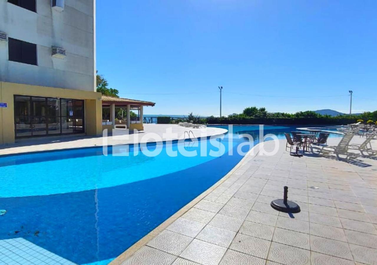 C111 De Um No Merit Plaza Apartamento